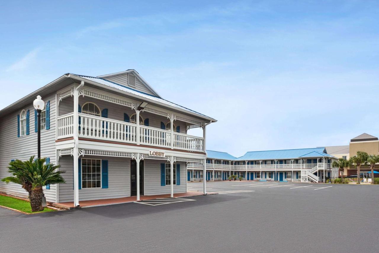 Motel Super 8 By Wyndham Foley Extérieur photo