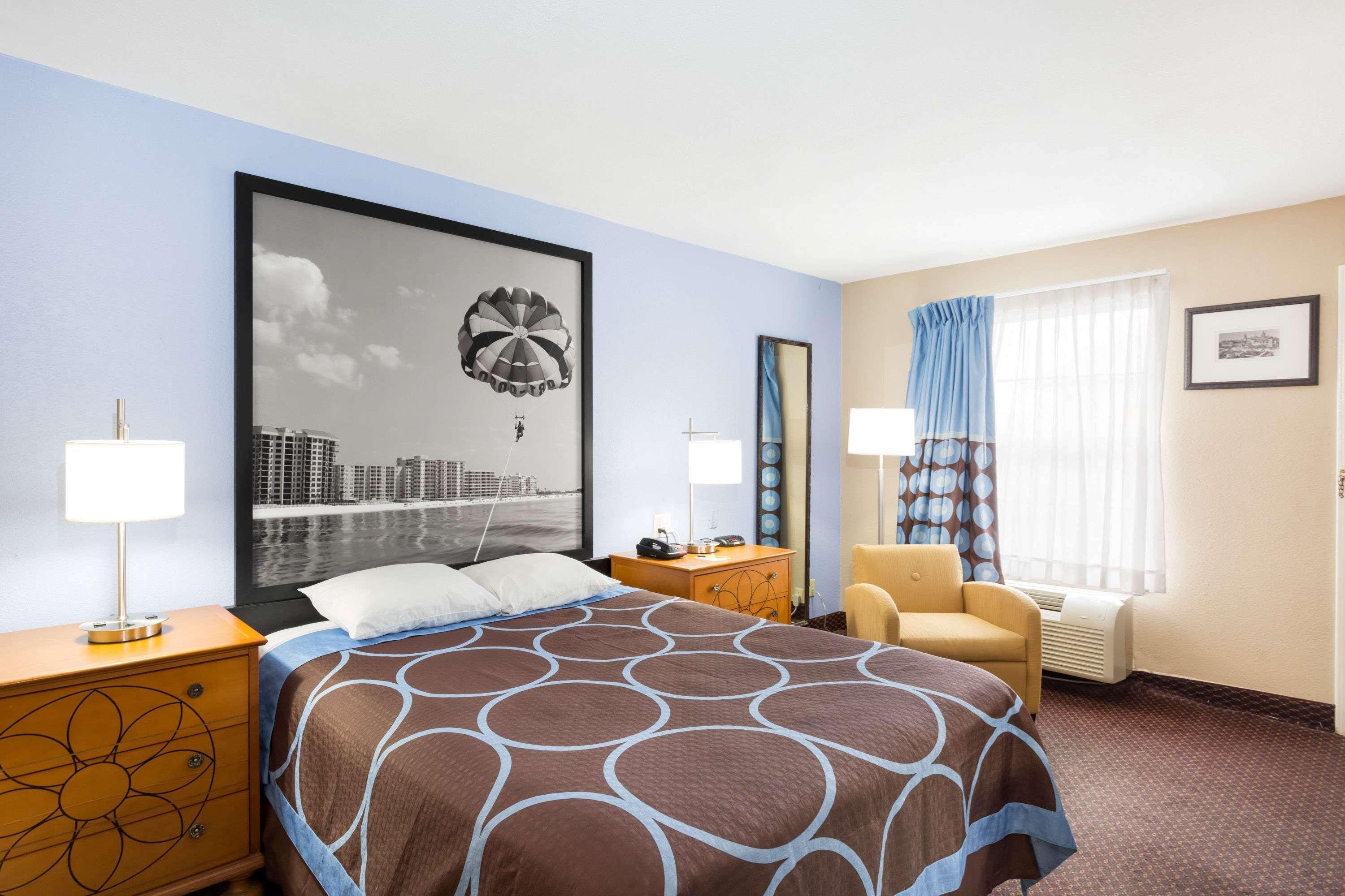 Motel Super 8 By Wyndham Foley Extérieur photo