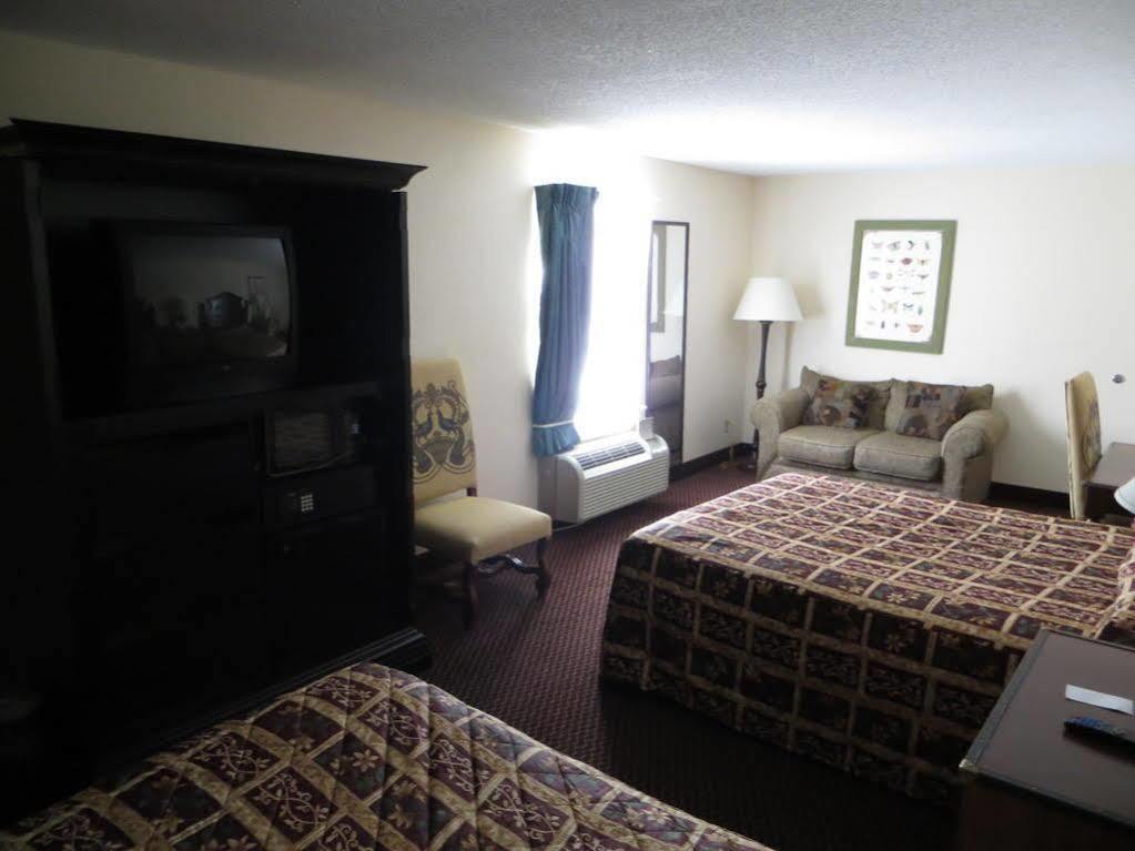 Motel Super 8 By Wyndham Foley Extérieur photo