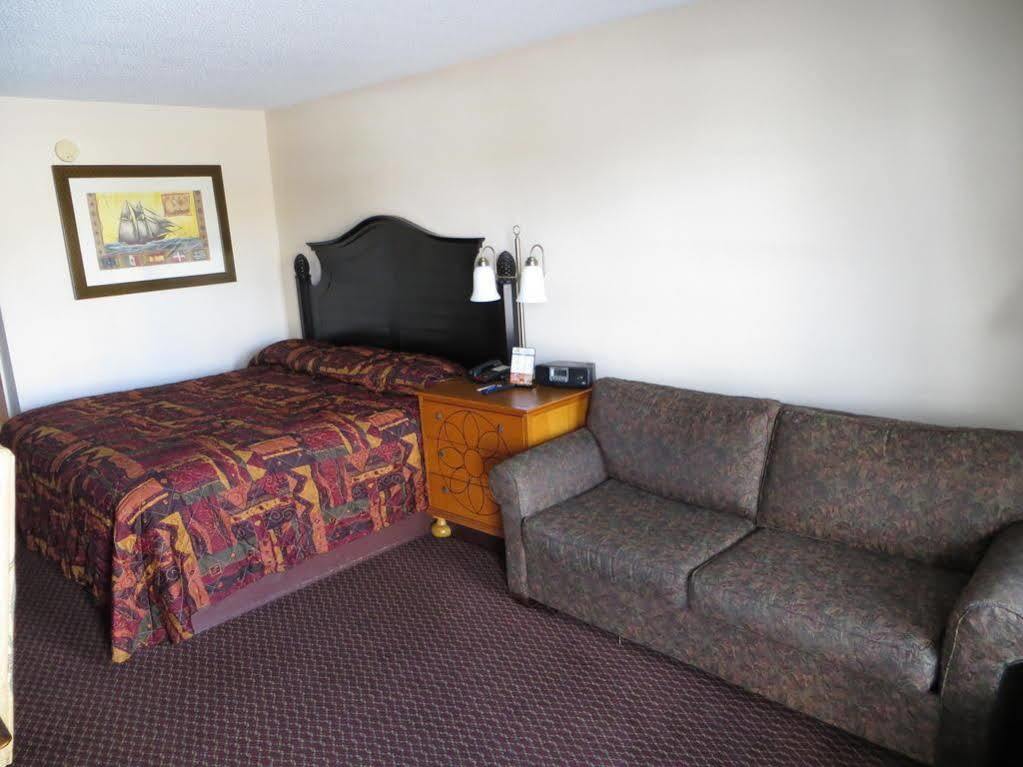 Motel Super 8 By Wyndham Foley Extérieur photo
