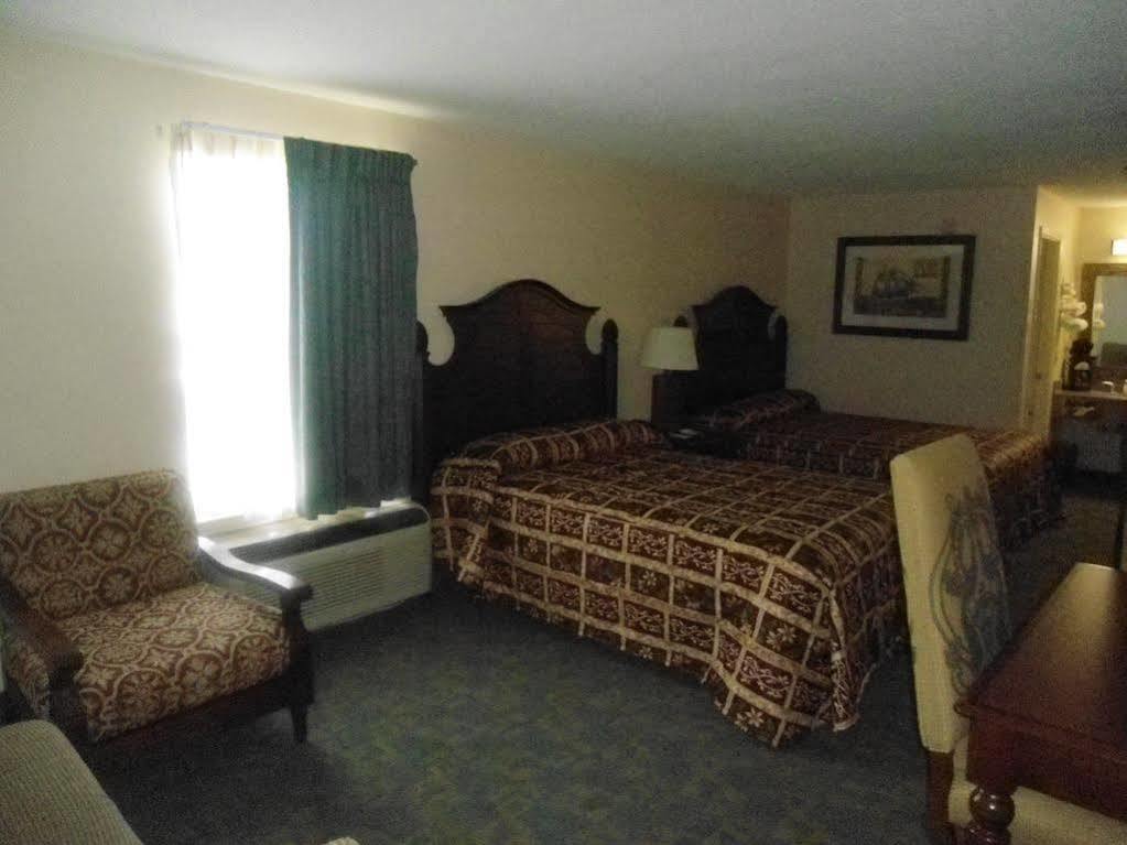 Motel Super 8 By Wyndham Foley Extérieur photo