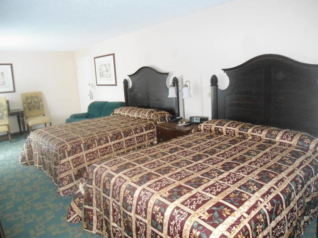 Motel Super 8 By Wyndham Foley Extérieur photo